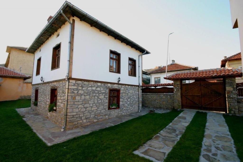 Private 4Br-2Ba Guest House Dryanovo With Pool And Free Parking Εξωτερικό φωτογραφία