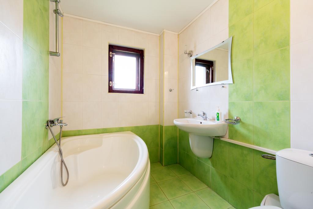 Private 4Br-2Ba Guest House Dryanovo With Pool And Free Parking Εξωτερικό φωτογραφία