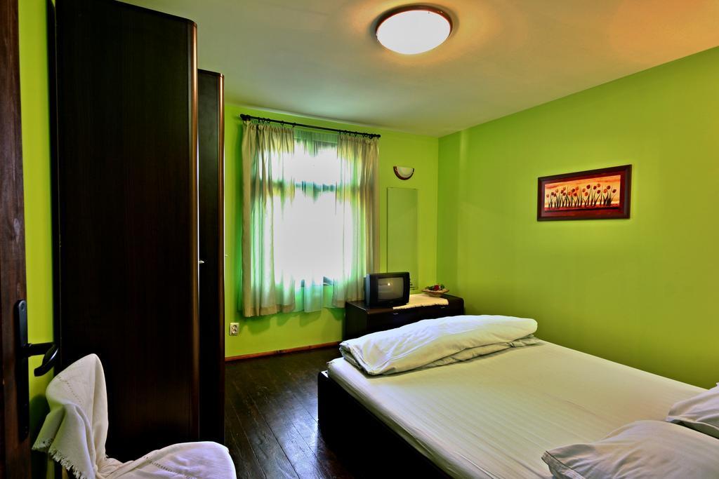 Private 4Br-2Ba Guest House Dryanovo With Pool And Free Parking Εξωτερικό φωτογραφία