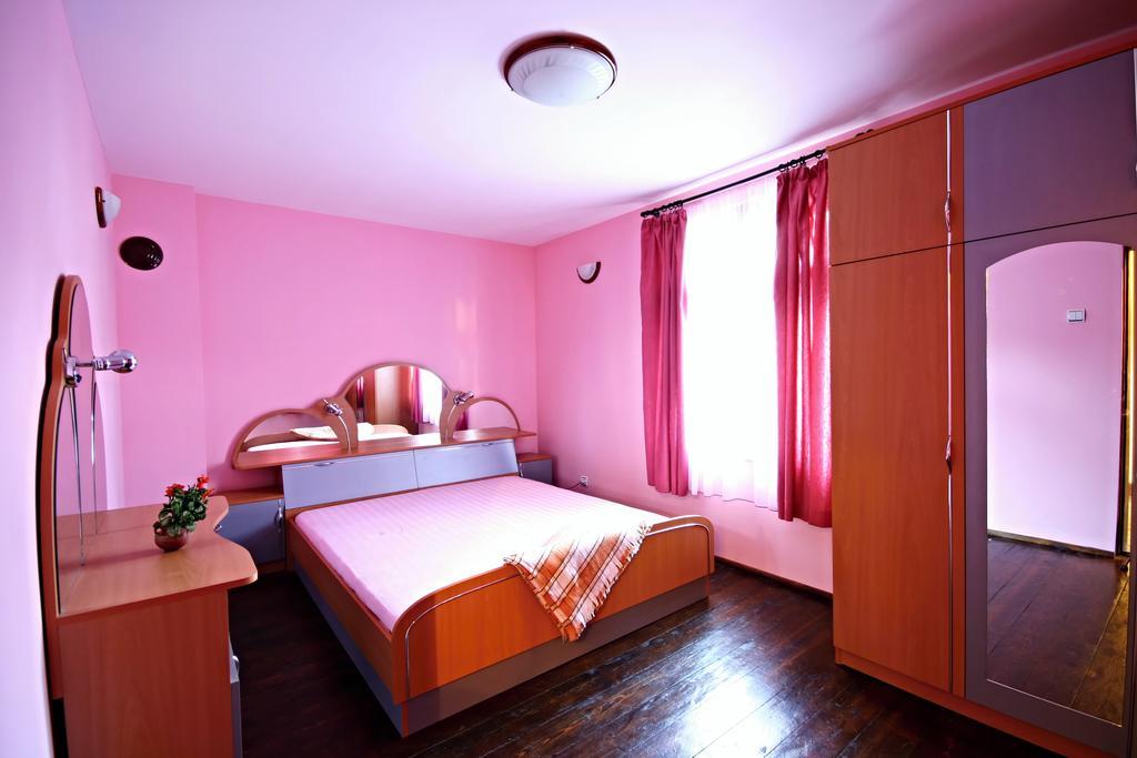 Private 4Br-2Ba Guest House Dryanovo With Pool And Free Parking Εξωτερικό φωτογραφία
